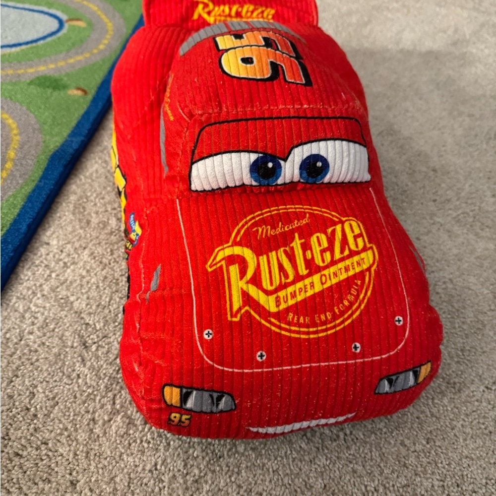 Disney Cars Floor Rug Playmat and Lightning McQueen Pillow Buddy - Picture 6 of 10